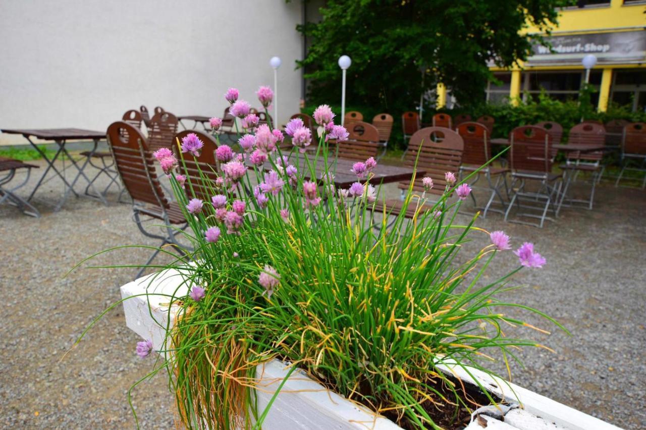 Landhotel Restaurant Deutsche Eiche Grebenstein Exterior foto